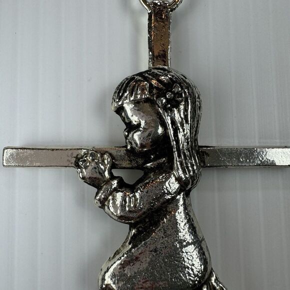 Silver Tone Hanging Nursery Wall Cross With Praying Girl On Knees 6” - Picture 12 of 13